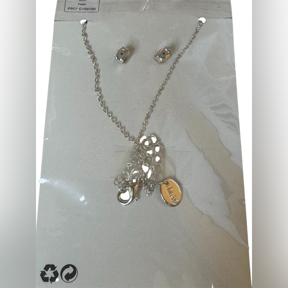 Claire’s “M” Necklace Earrings Set - Picture 3 of 3
